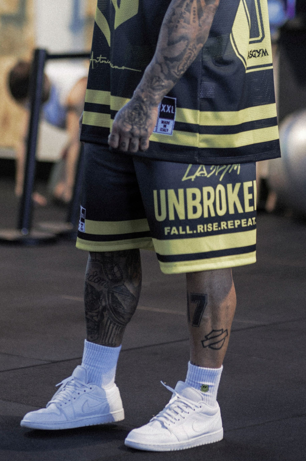 Shorts Tecnico Over UNBROKEN