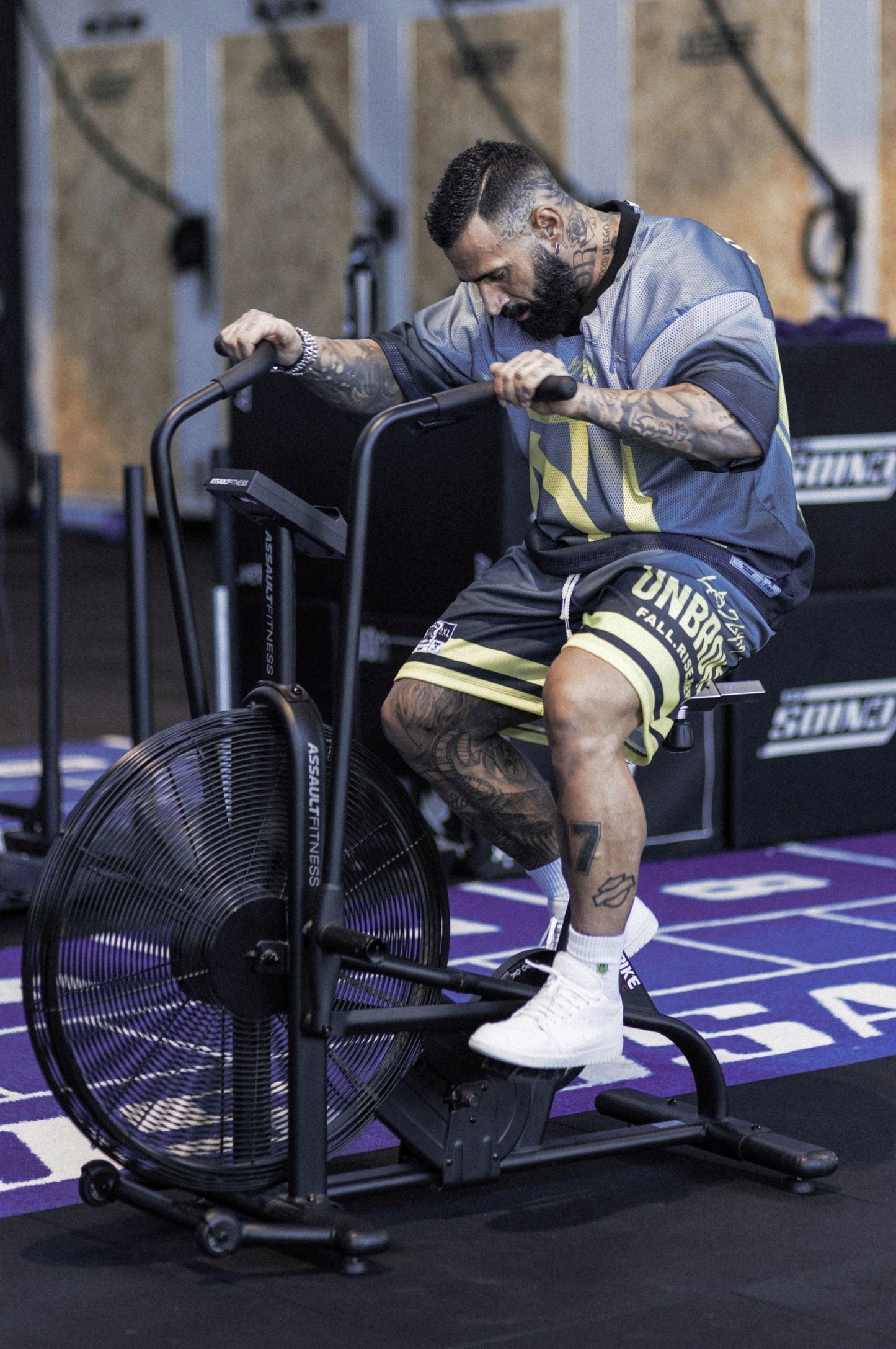 Shorts Tecnico Over UNBROKEN