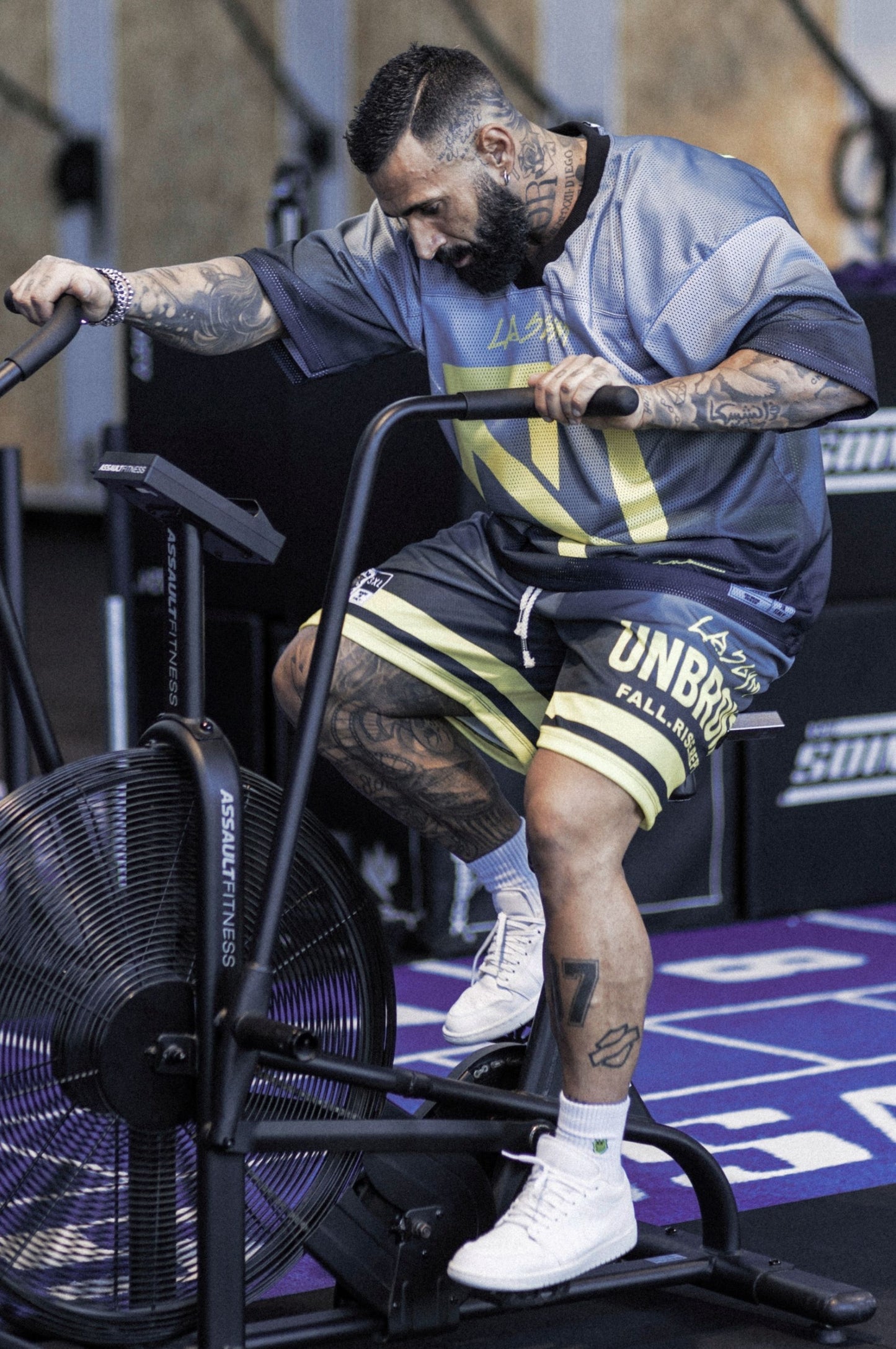 Shorts Tecnico Over UNBROKEN