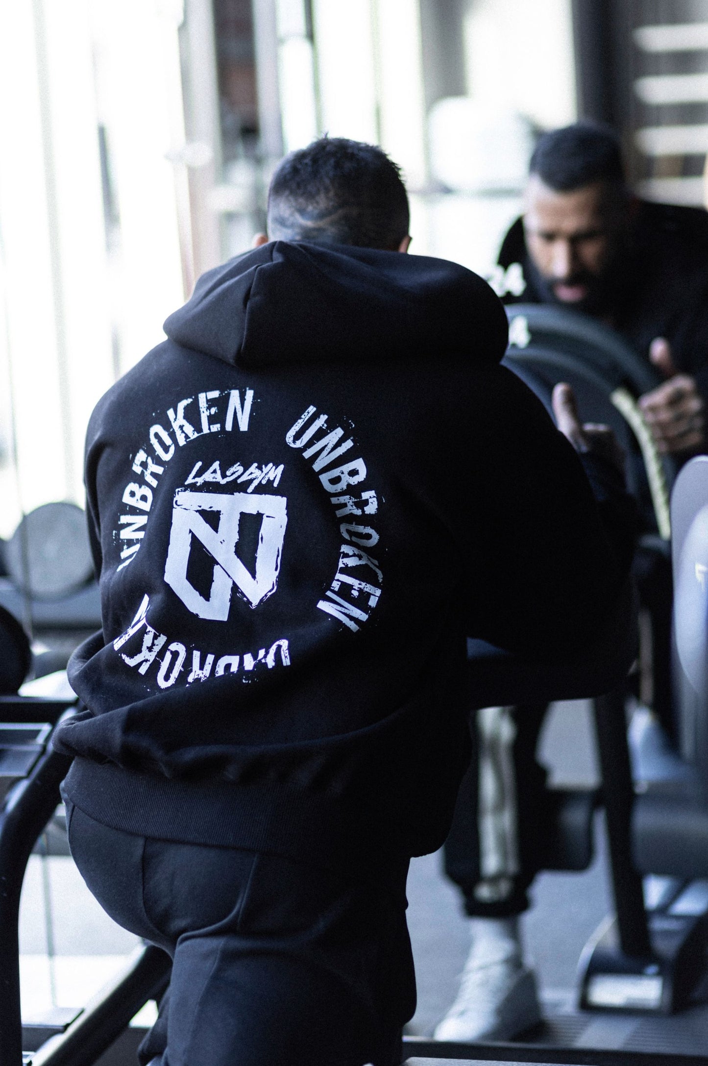 Felpa ZIP UNBROKEN Round