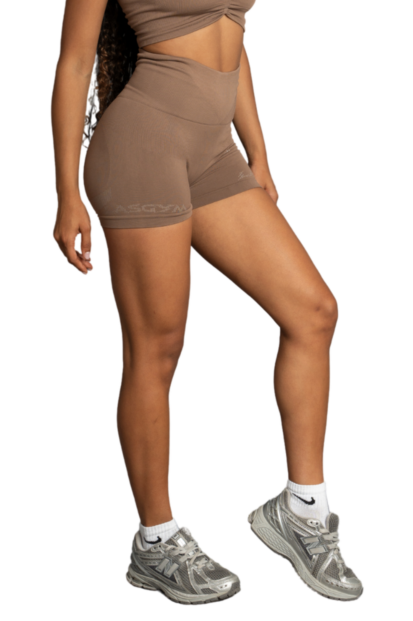 Pantalón corto FUTURA AVELLANA