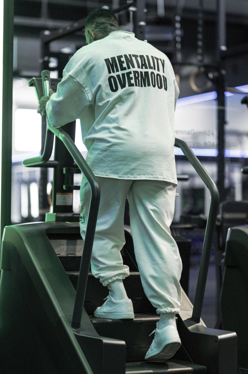 T-shirt Felpa UNBROKEN MENTALITY