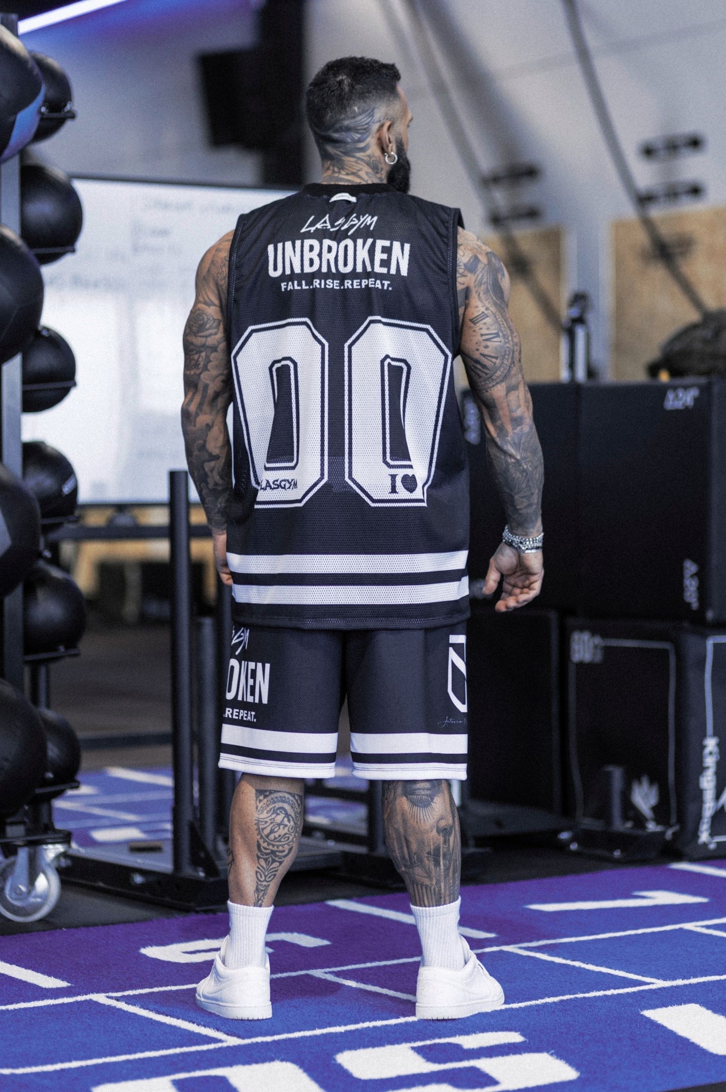 Shorts Tecnico Over UNBROKEN