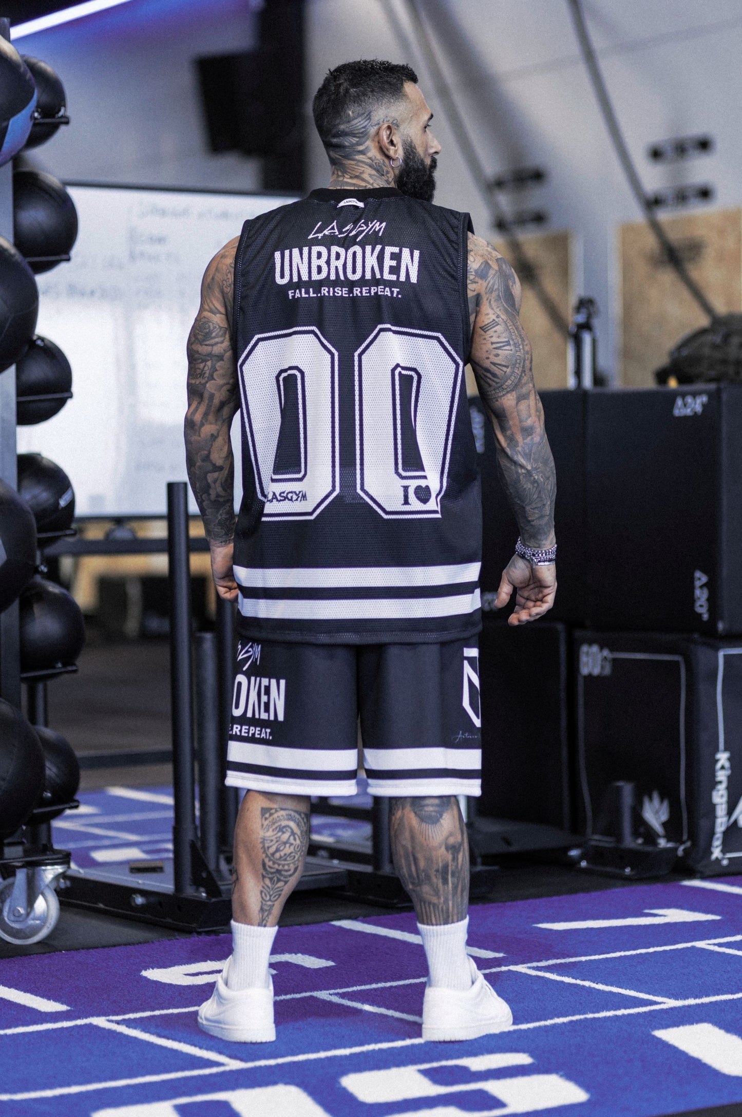 Shorts Tecnico Over UNBROKEN