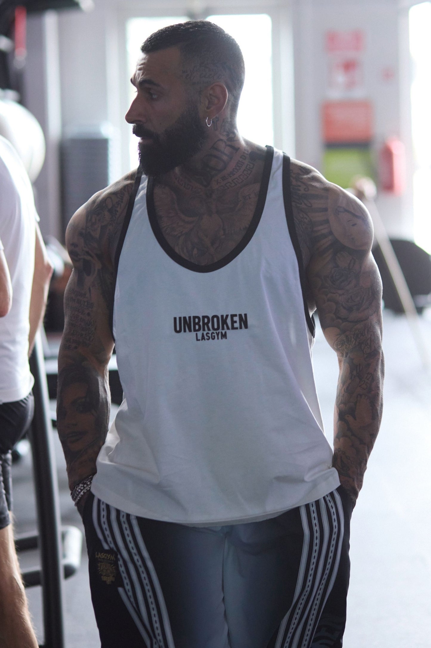 Canotta Black Border Unbroken