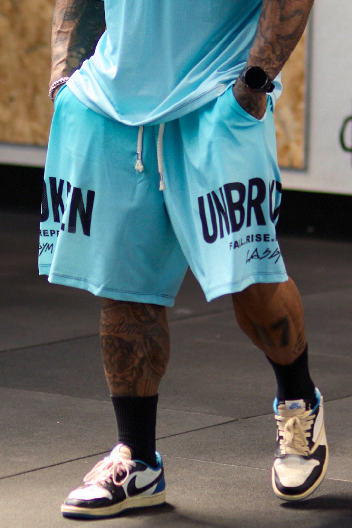 Shorts Over Performance Degradè Unbroken