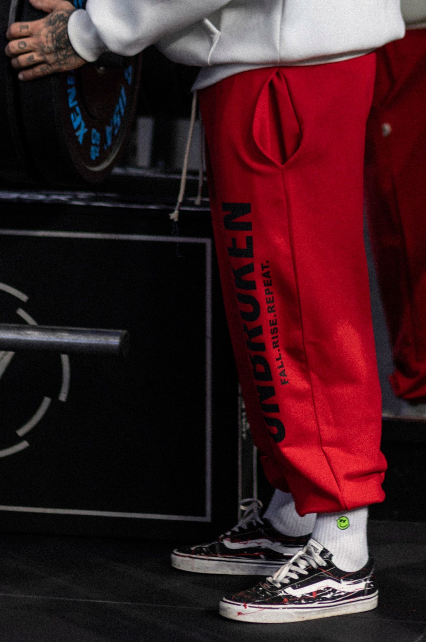 Pantalone Over UNBROKEN