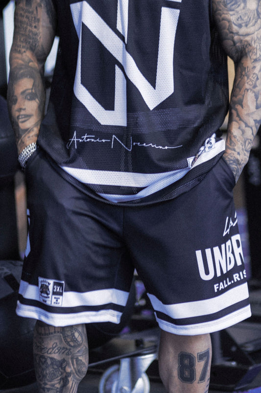 Shorts Tecnico Over UNBROKEN