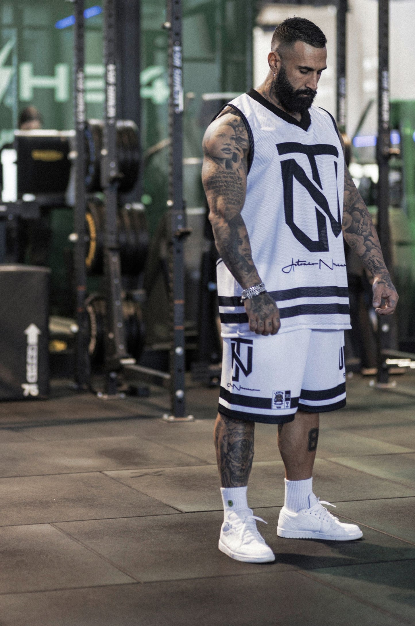 Shorts Tecnico Over UNBROKEN