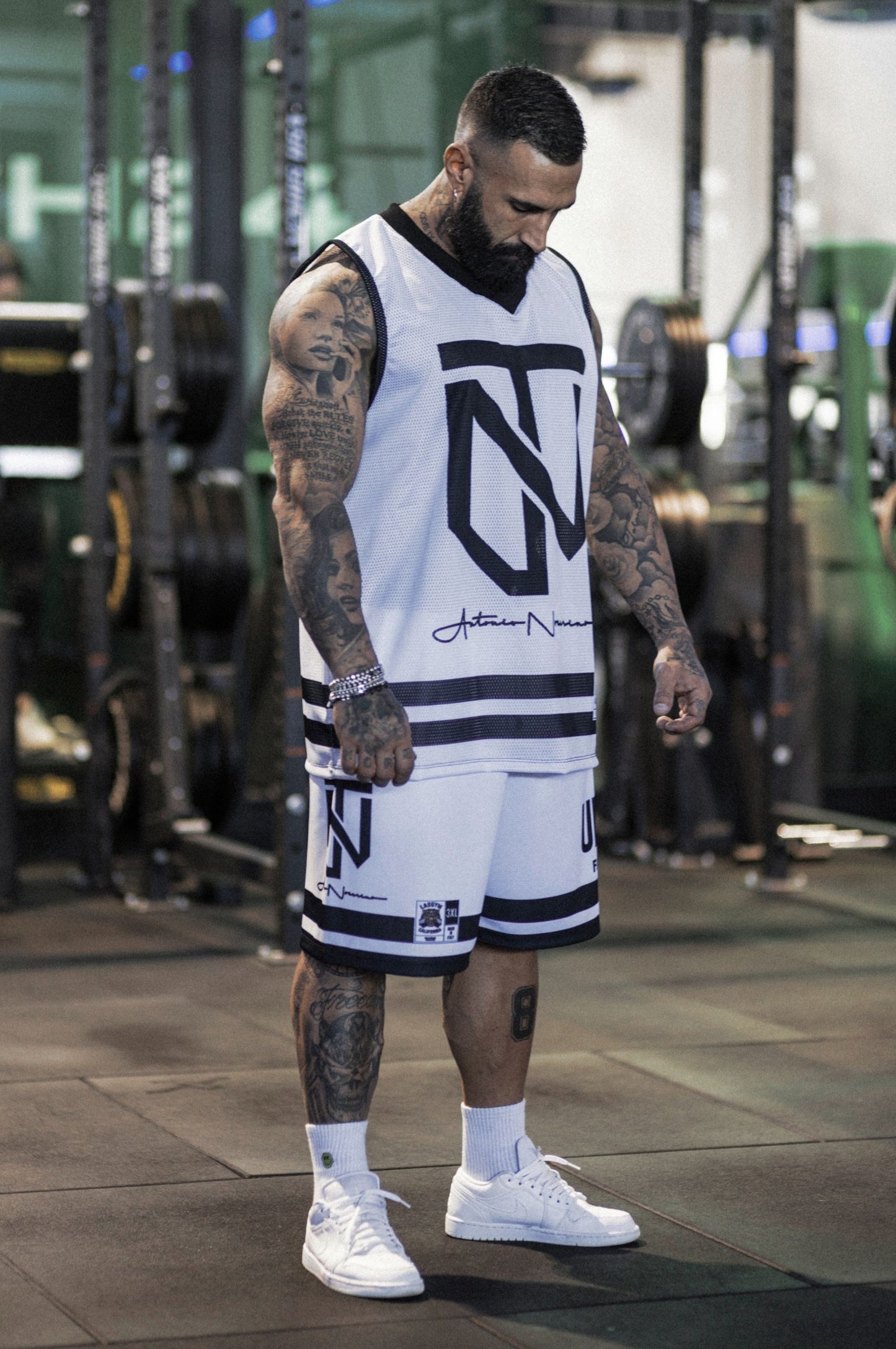 Shorts Tecnico Over UNBROKEN