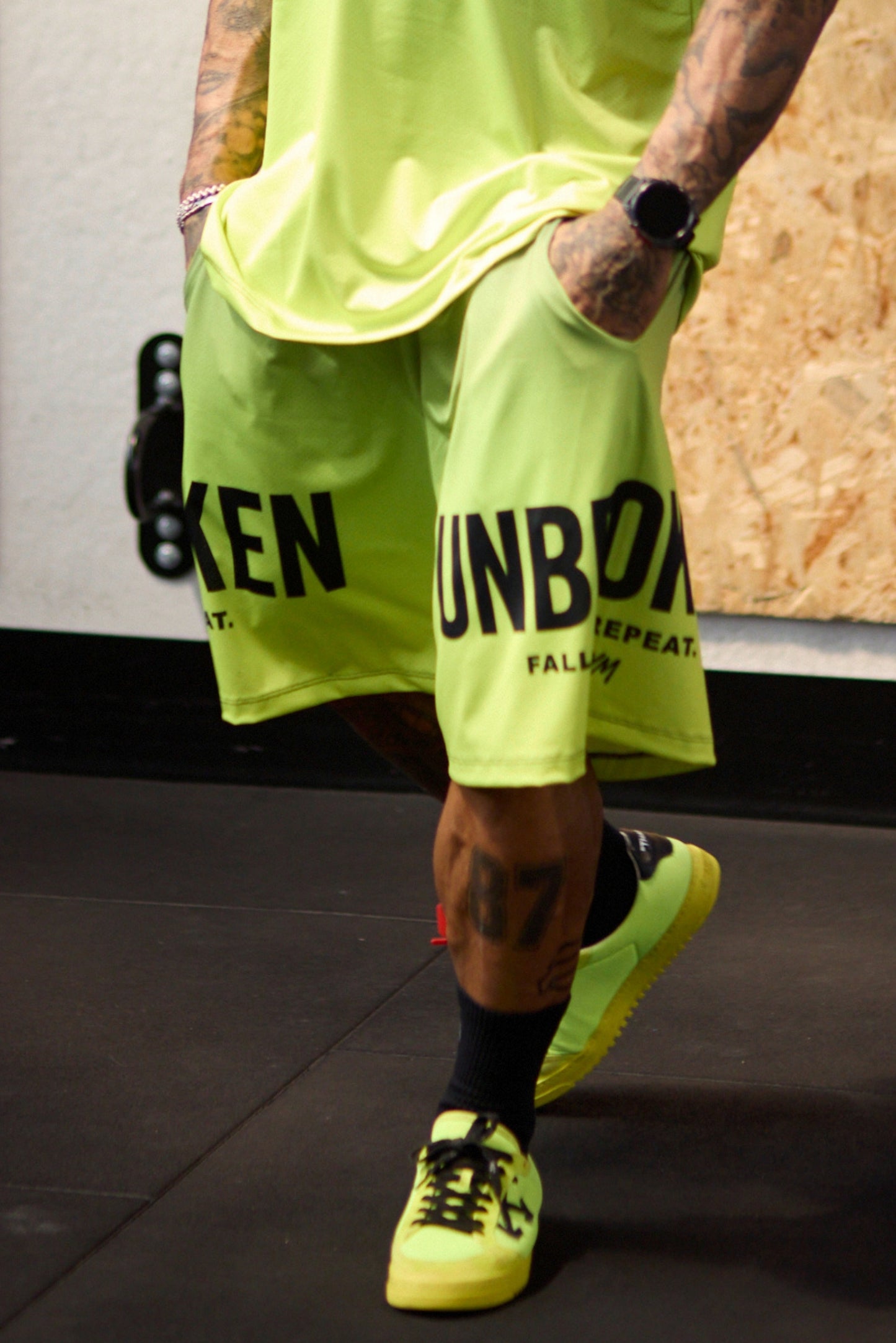 Shorts Over Performance  Degradè Unbroken